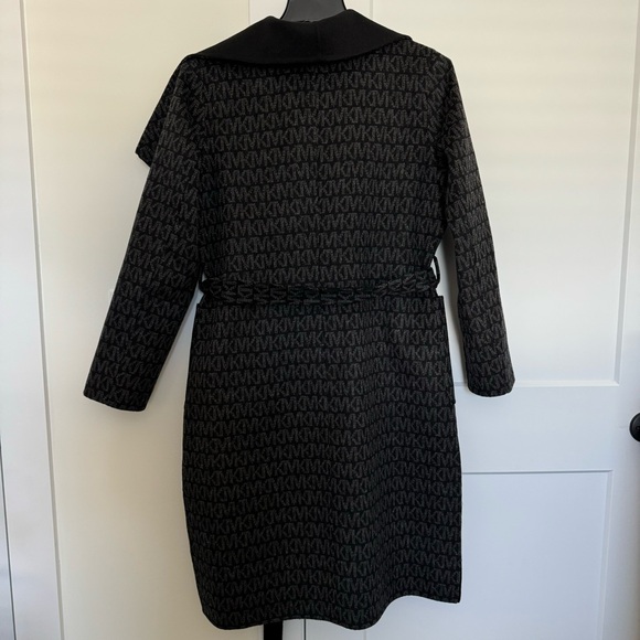 Michael Kors - Women’s Wool Blend Logo Jacquard Black/Gray Wrap Coat size Large - Picture 5 of 16